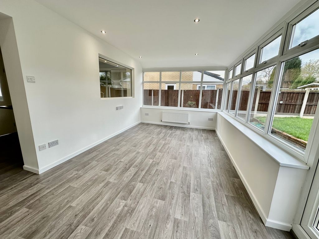 Property photo 2 of 33 Img_8115