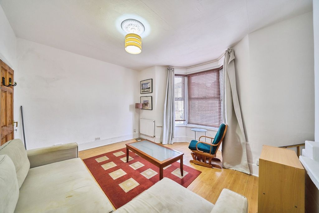 Property photo 3 of 21 Pbox-Img.Jpg