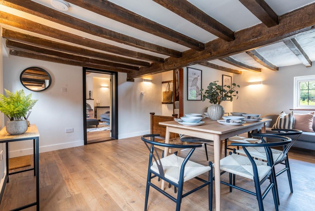 Property photo 2 of 36 Brooksidehouse16.Jpg