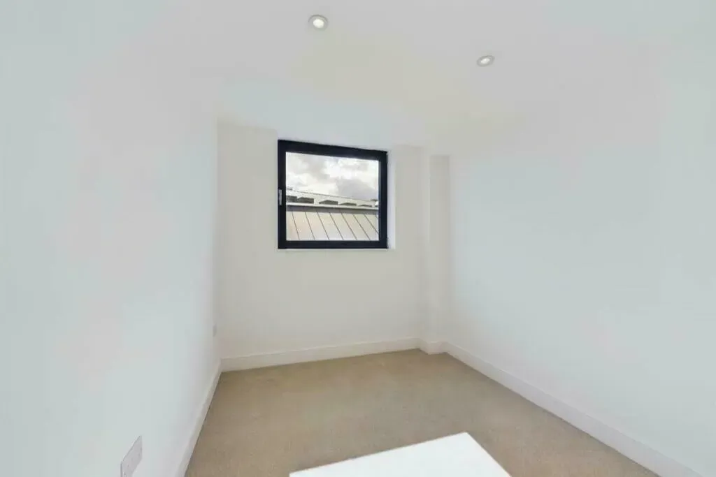 Property photo 2 of 5