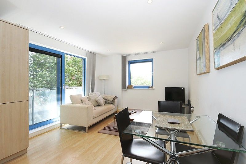 Property photo 1 of 7 Reception