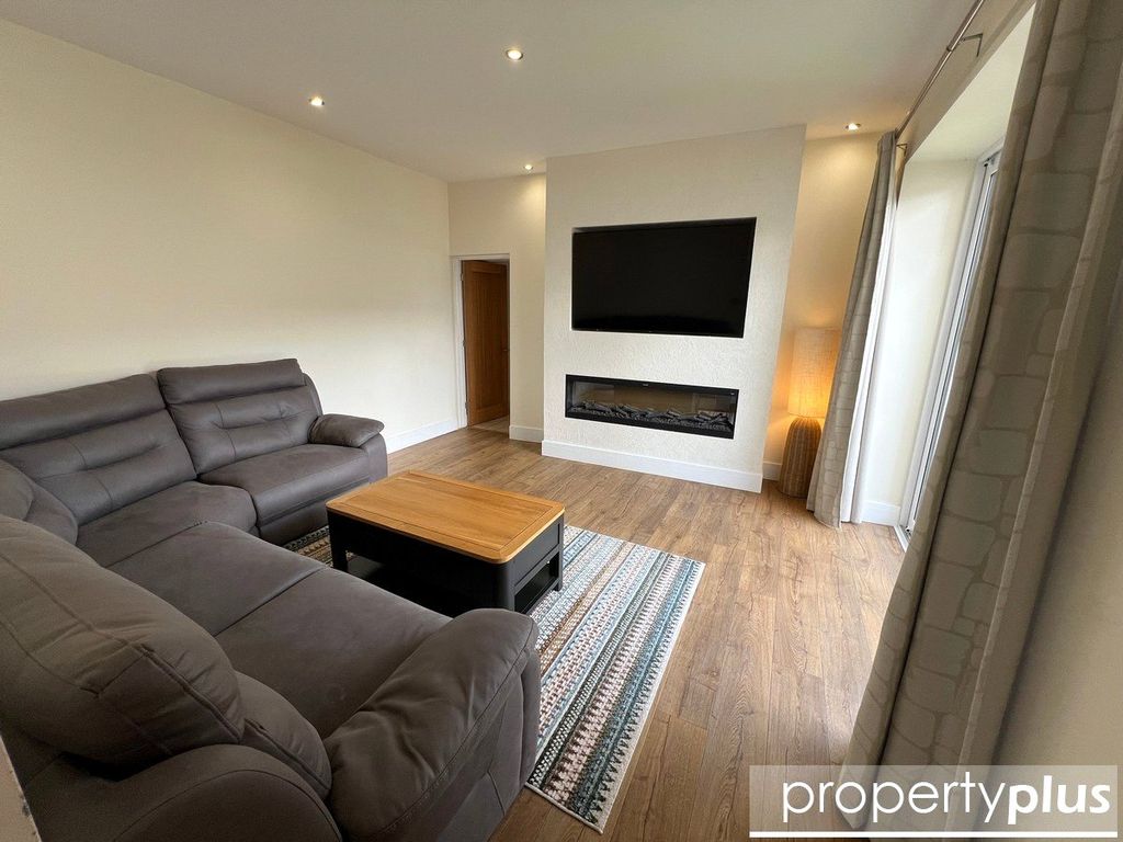 Property photo 3 of 33 Picture No. 03
