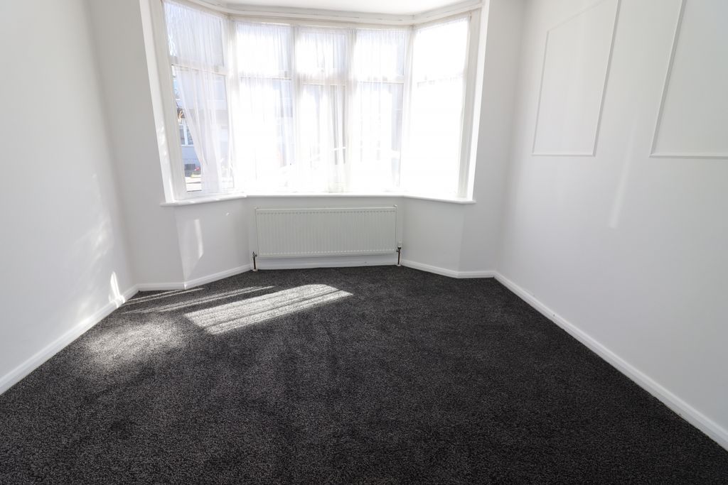 Property photo 3 of 10 Gallery