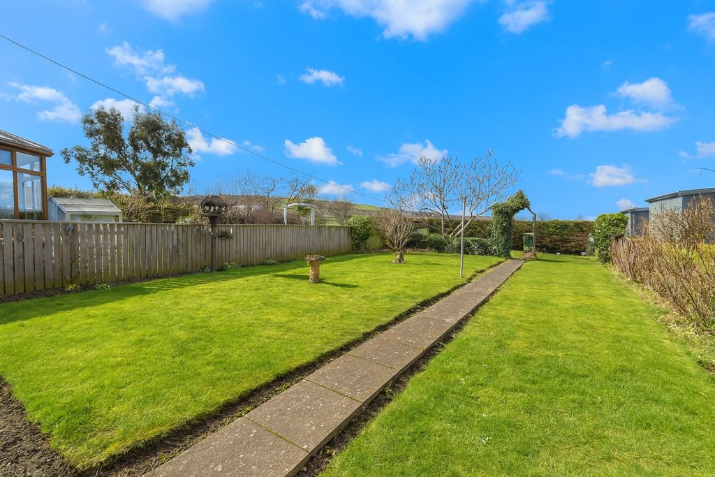Property photo 2 of 14 Img_6015