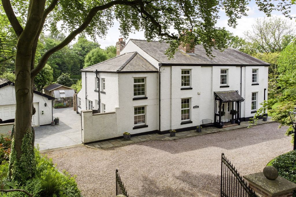 Stockport Road, Thelwall, Warrington WA4, bed detached house for