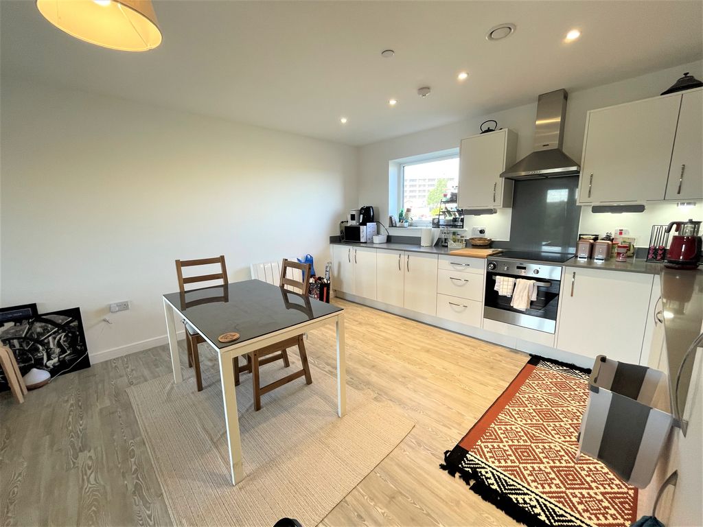 Property photo 2 of 15 Image