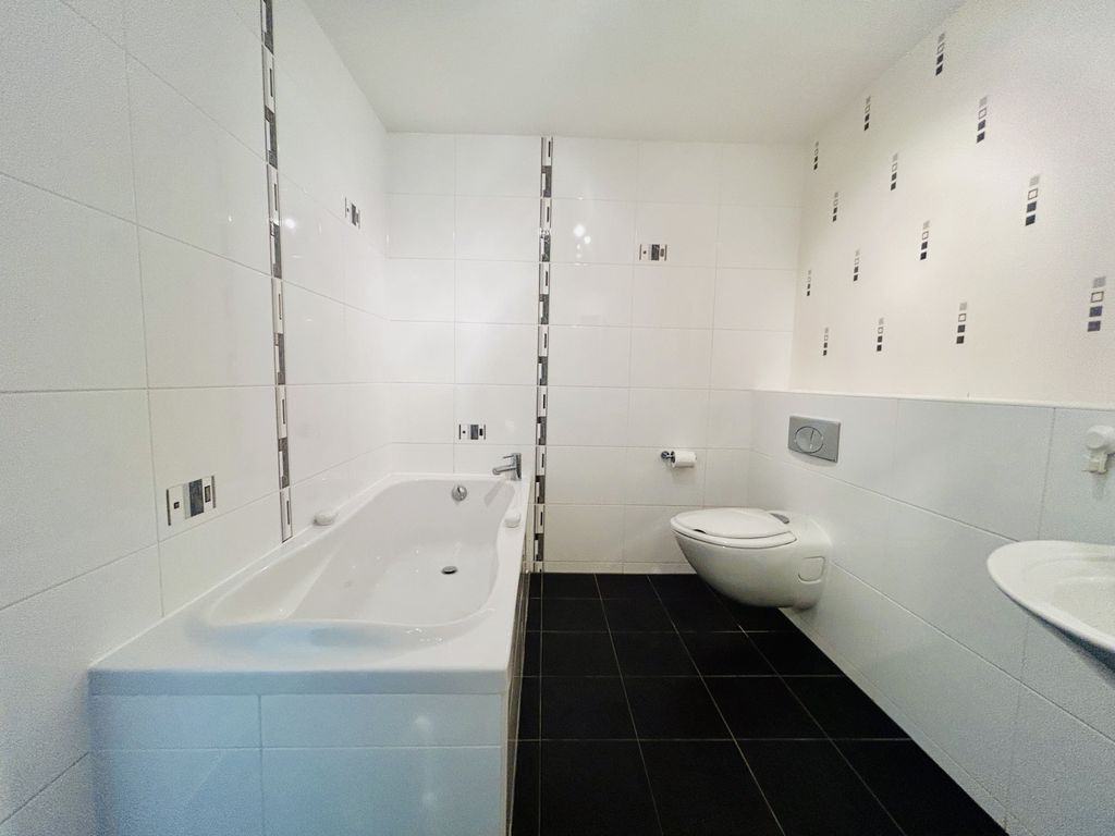 Additional image 13 of 3 bed semi-detached house to rentBlue Coat Court, Durham, County Durham DH1