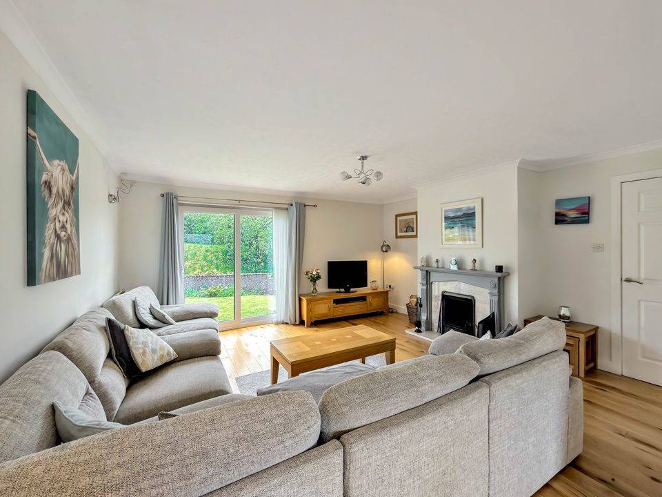 Property photo 2 of 34