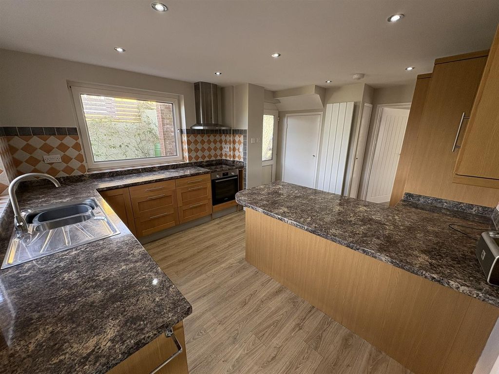 Additional image 5 of 3 bed property to rentSt. Johns Road, Wroxall, Ventnor PO38