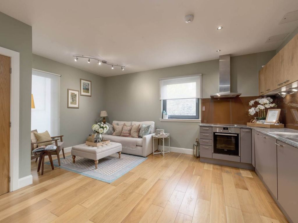 Property photo 2 of 15 68671_Northumberlandplaceln-012