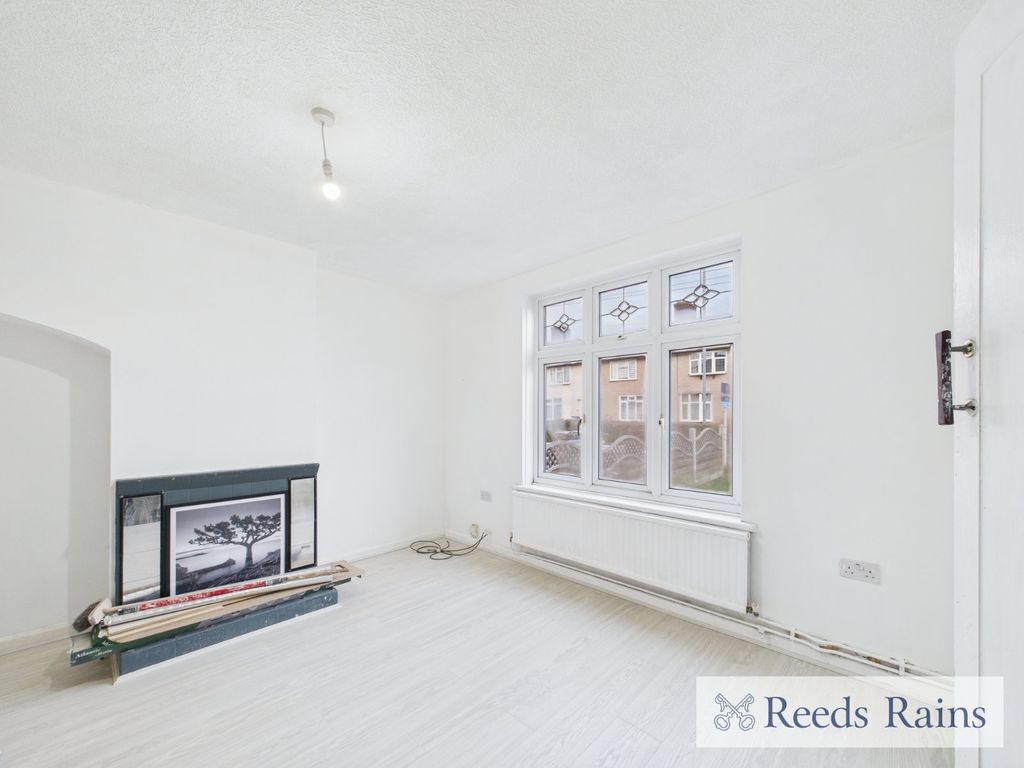 Property photo 3 of 12 Picture No. 31