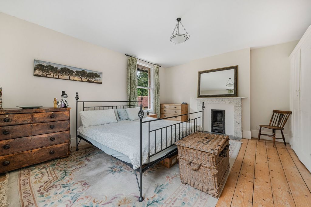Additional image 11 of 6 bed detached house for saleBrighton Road, Horsham RH13