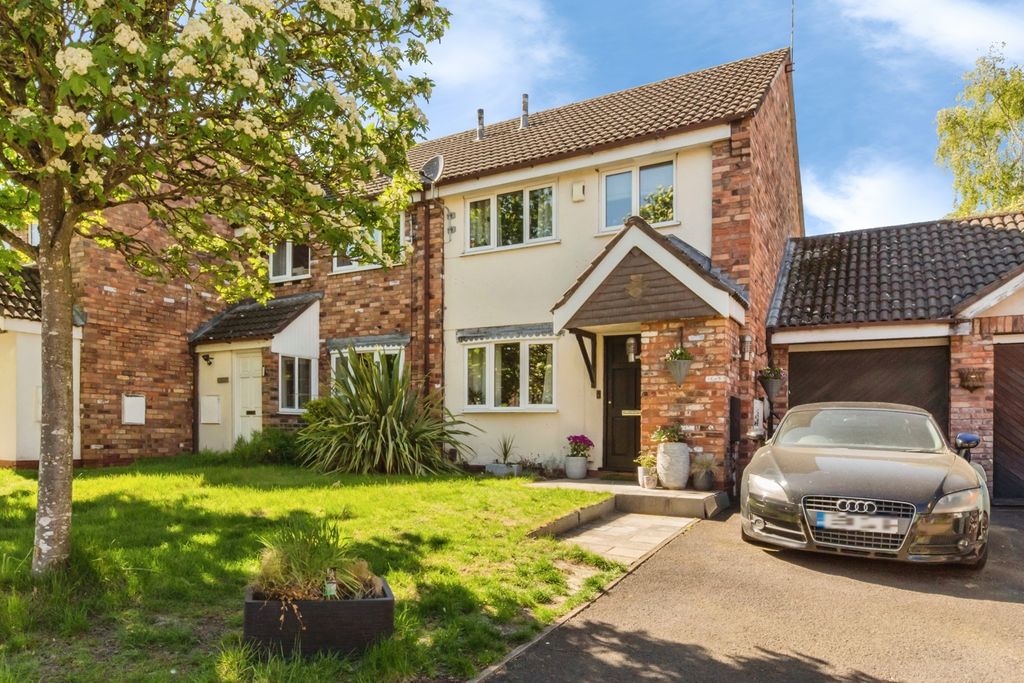 Property photo 1 of 18 Pbox-Img.Jpg