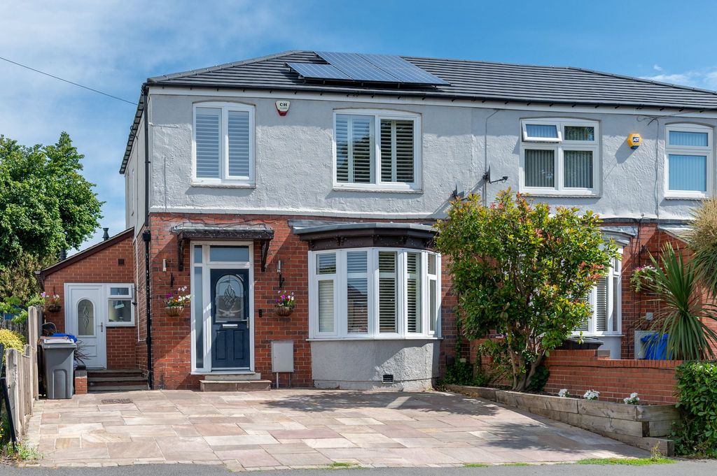 Property photo 1 of 30