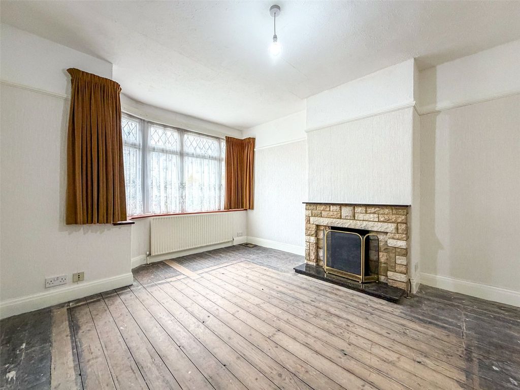 Property photo 3 of 17 Picture No. 05