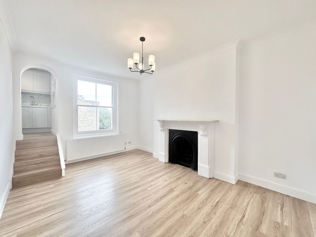 Property photo 1 of 10 2Â Bedroom Flat For Rent