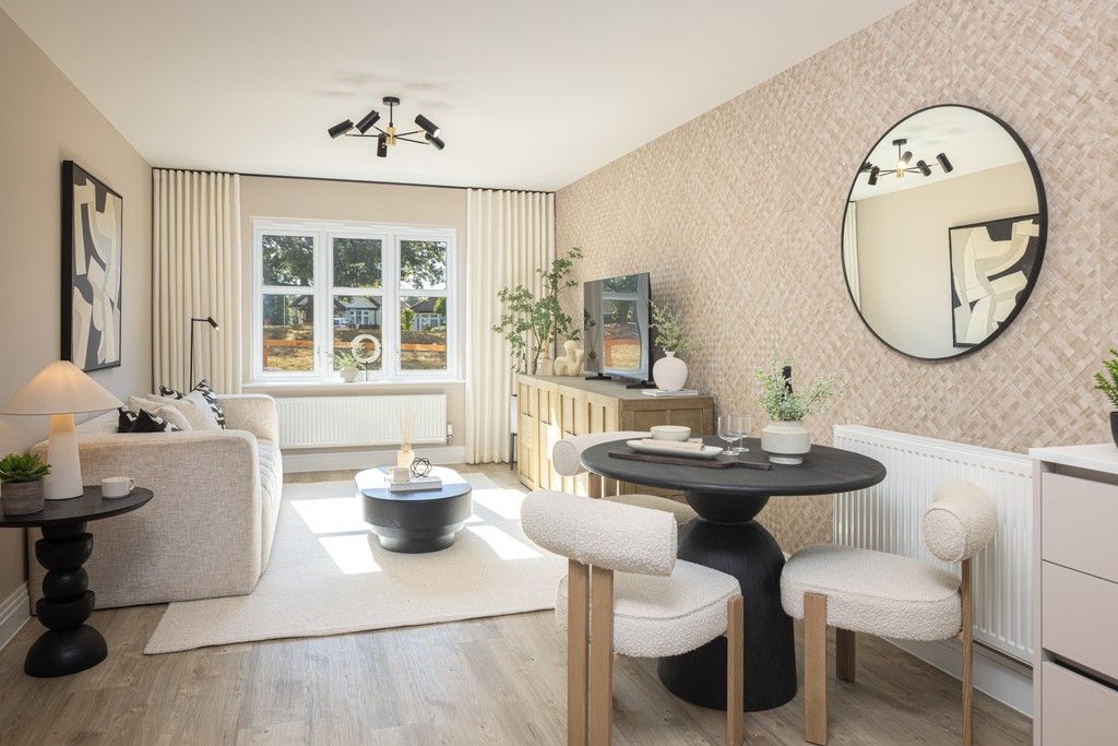 Property photo 3 of 7 Ingatestone Living Room Internal