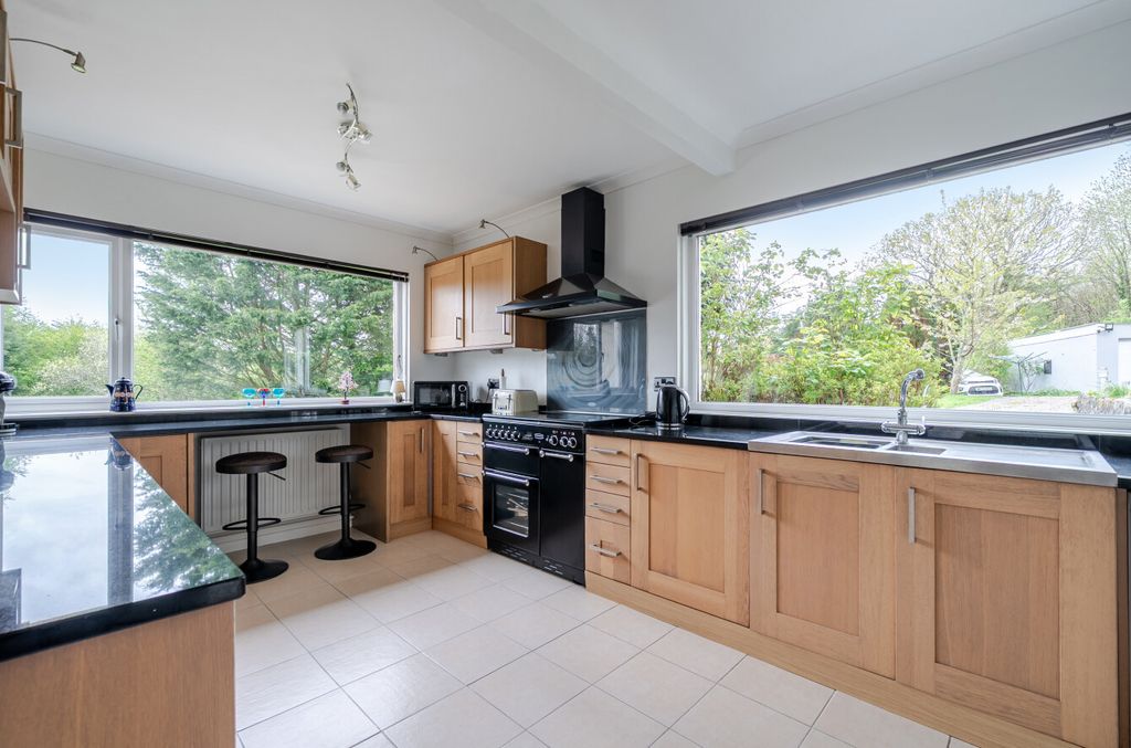 Property photo 2 of 40 1437758-34-69E13F...