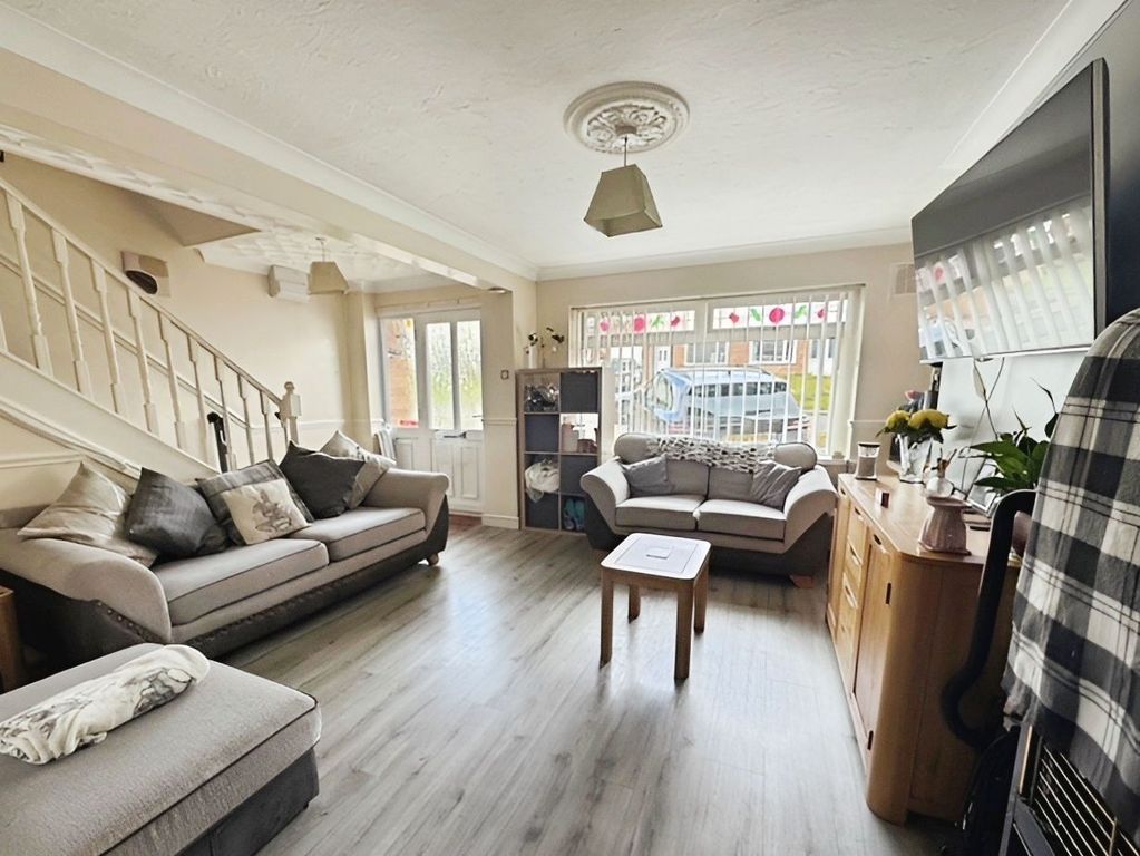 Property photo 2 of 18