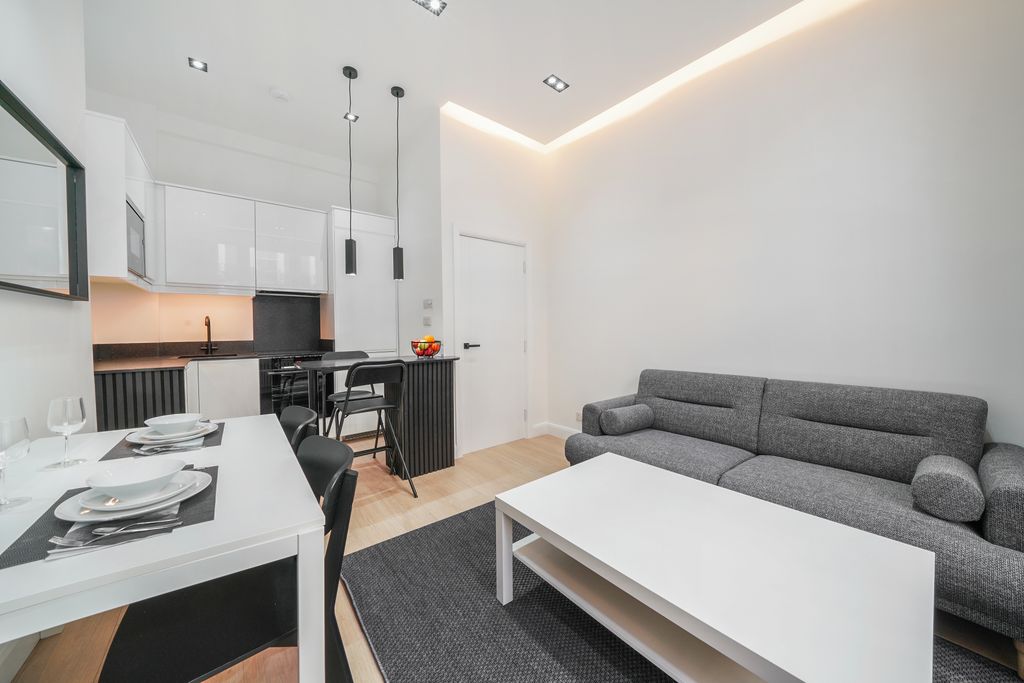 Property photo 1 of 6 Open Plan