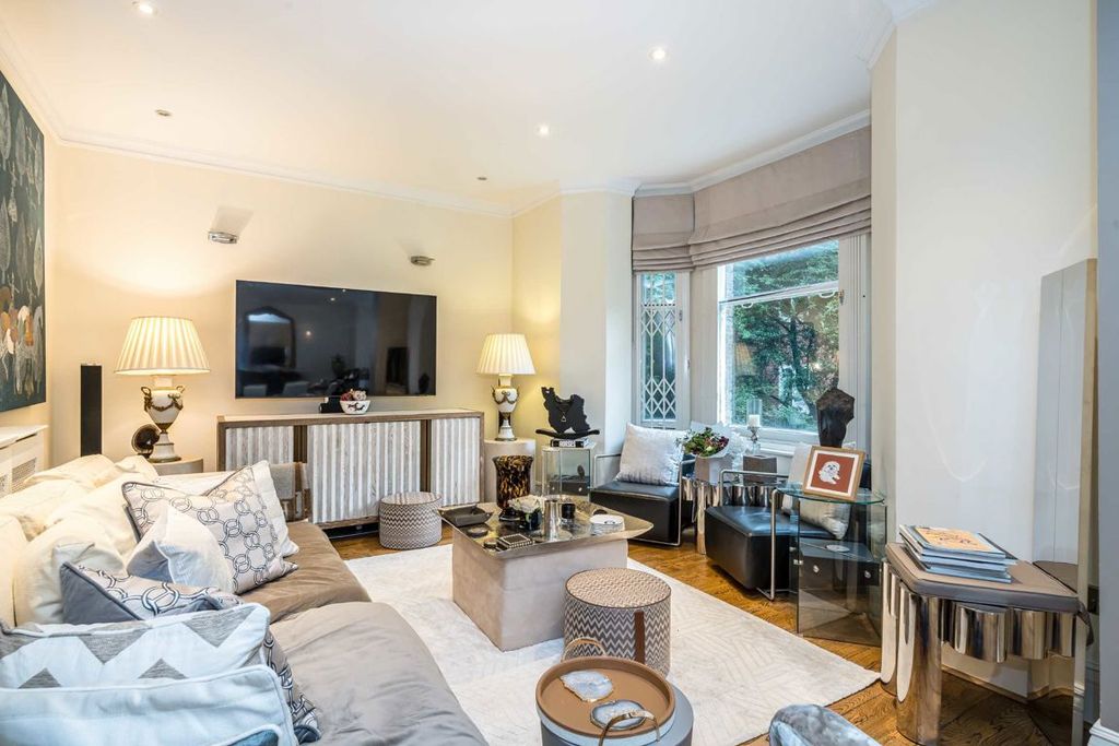 Property photo 3 of 7