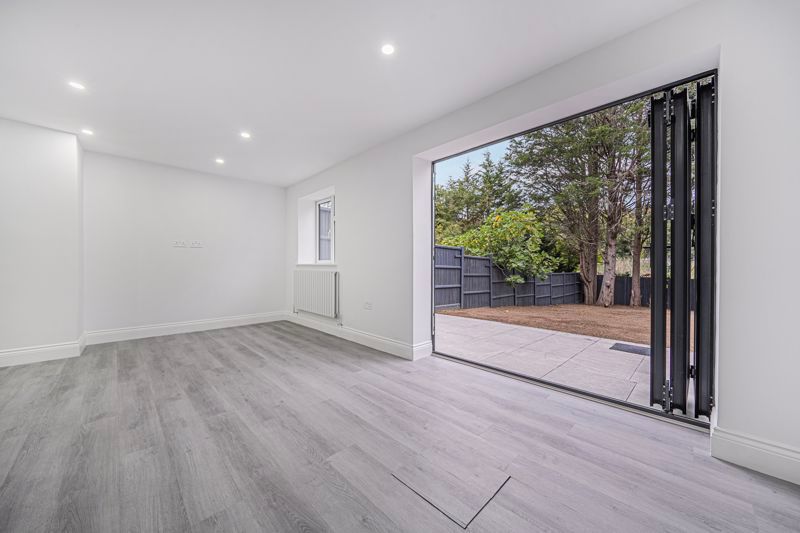 Property photo 2 of 21 Photo 3