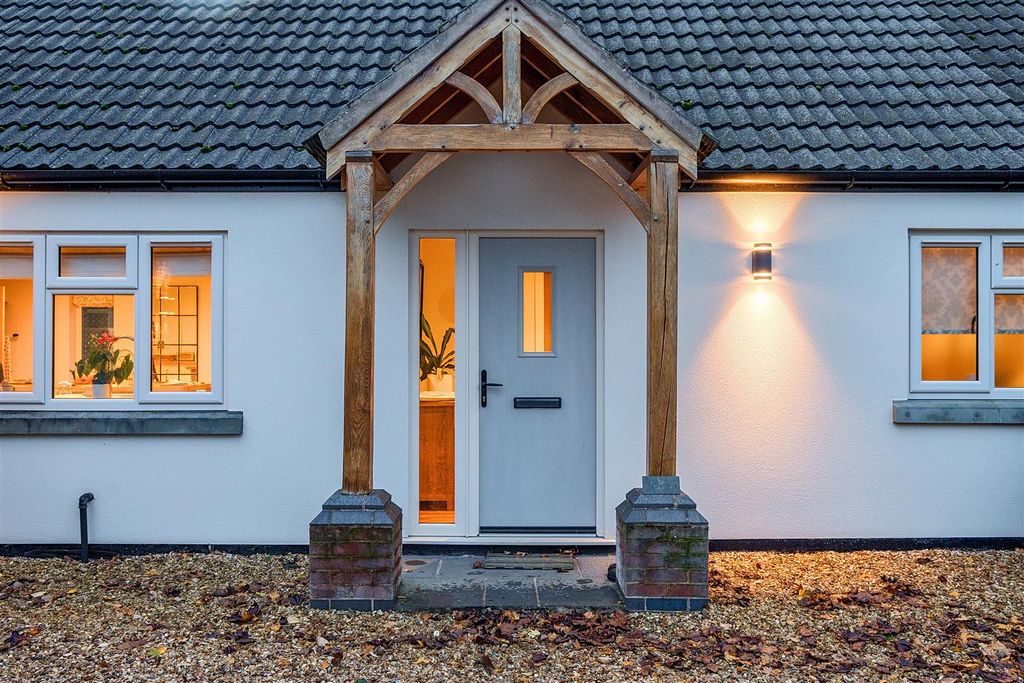 Property photo 2 of 23 1362453-13-6903A9840c35E.Jpg