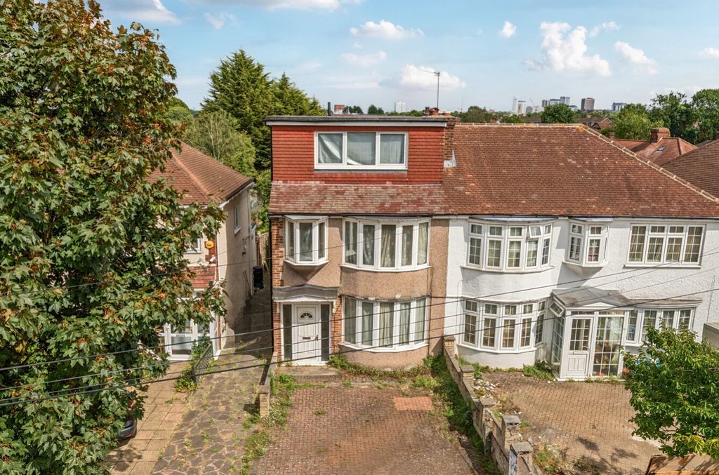 Property photo 1 of 11 1324448-1-686E7Fc49c556