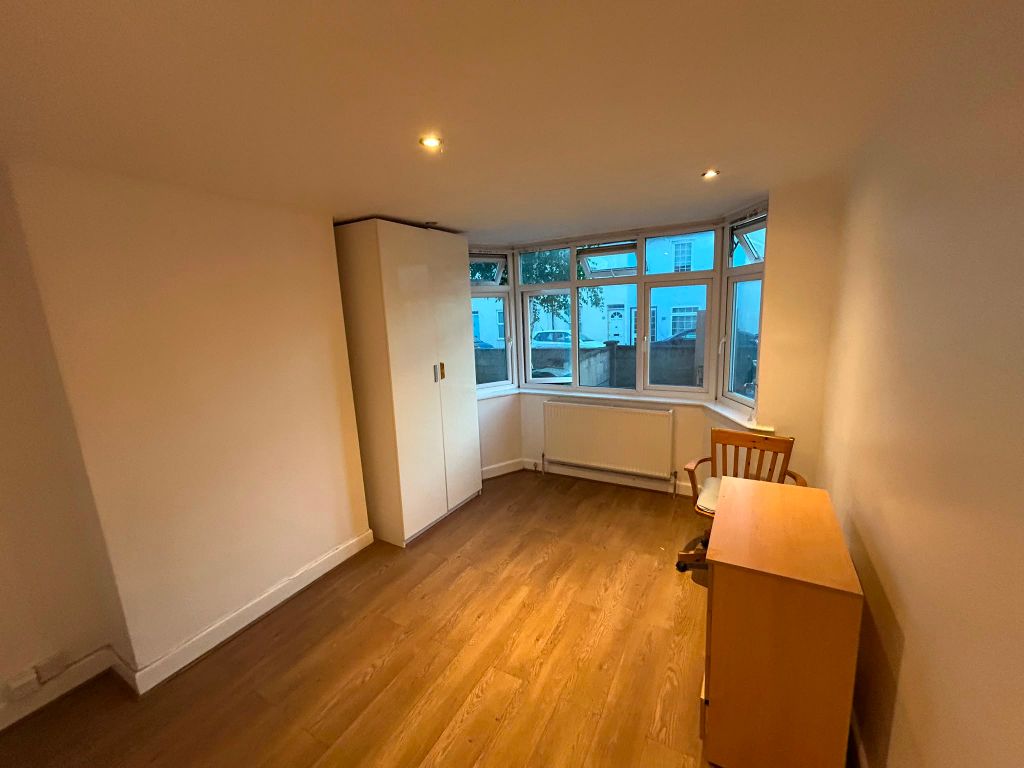 Property photo 2 of 2