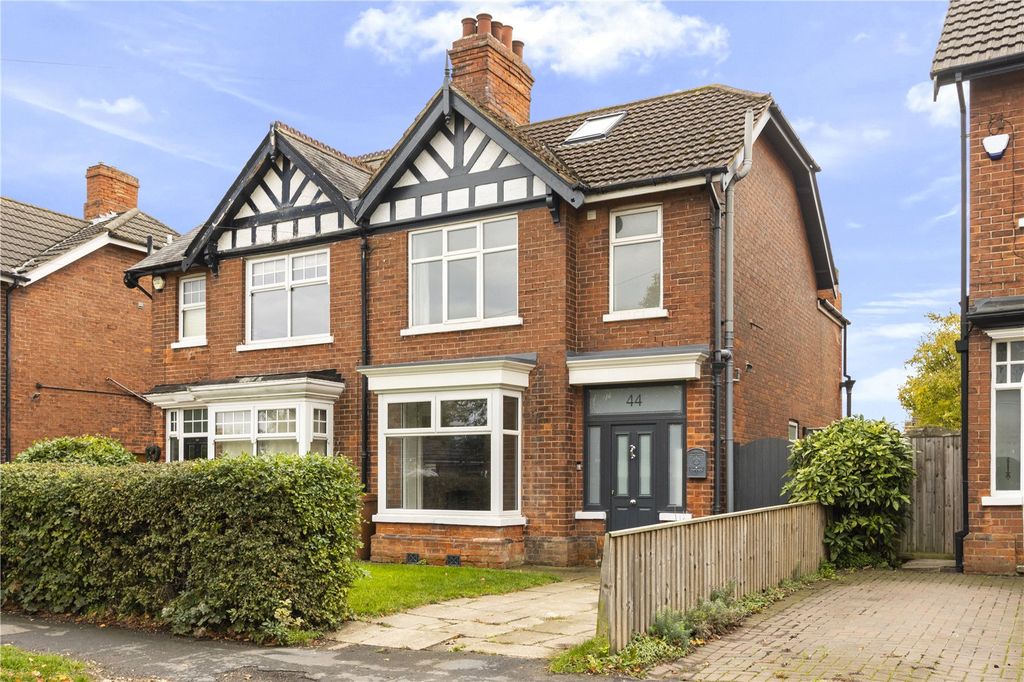 Property photo 1 of 39 Picture No. 32