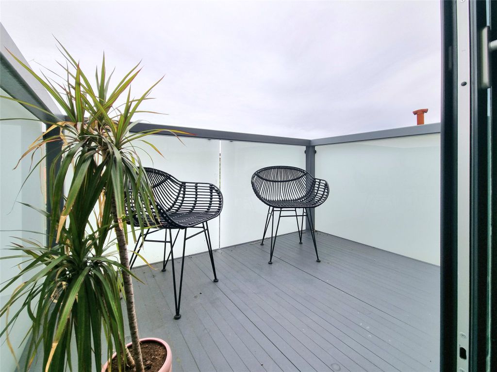 Property photo 2 of 9 Picture No. 04