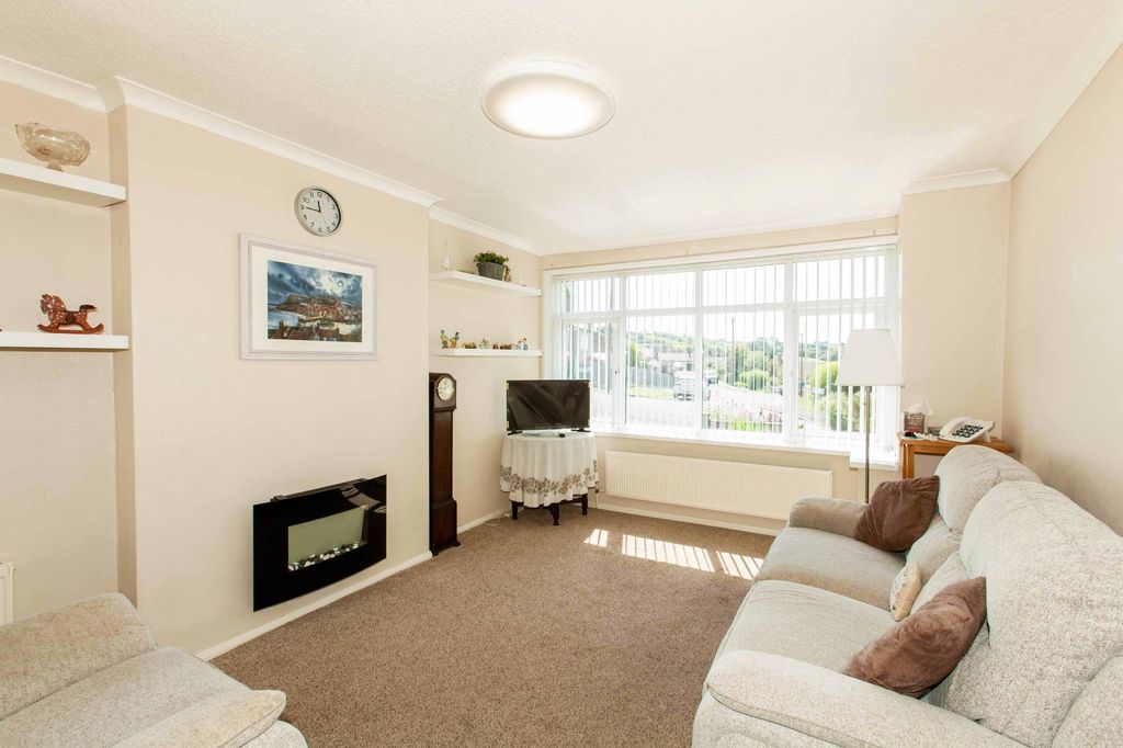 Property photo 3 of 26