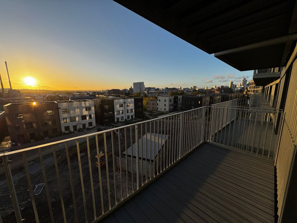 Property photo 3 of 9 Picture No. 13