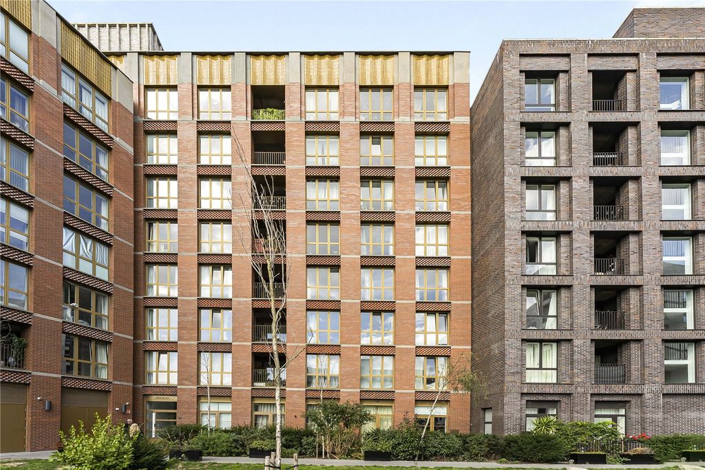 Property photo 2 of 19 Exterior