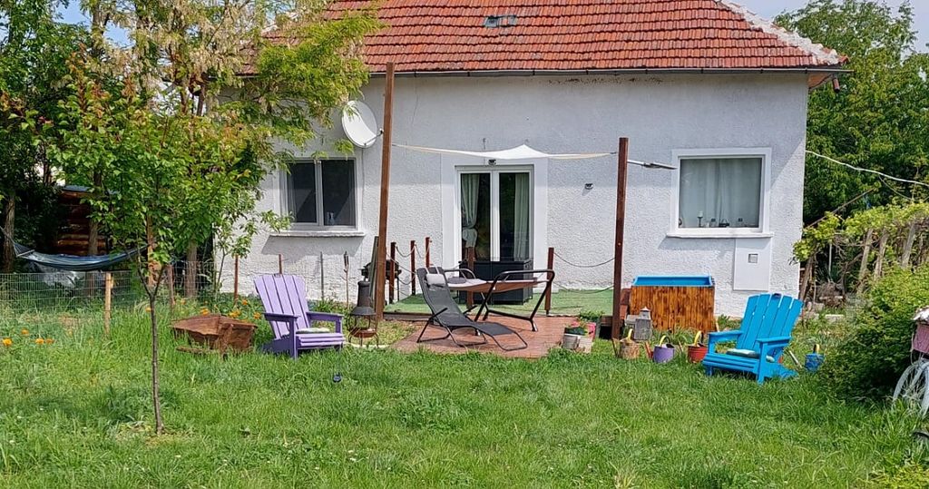 Property photo 1 of 7
