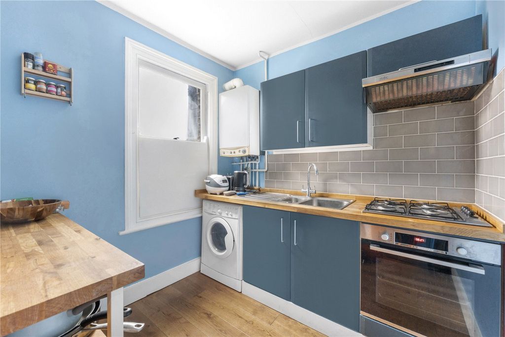 Property photo 2 of 8 Picture No. 04