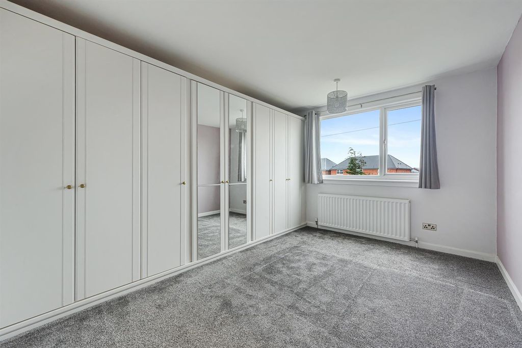 Additional image 13 of 3 bed semi-detached house for salePriory Close, Formby, Liverpool L37