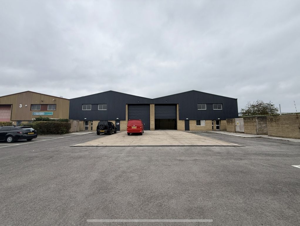 Property photo 1 of 6