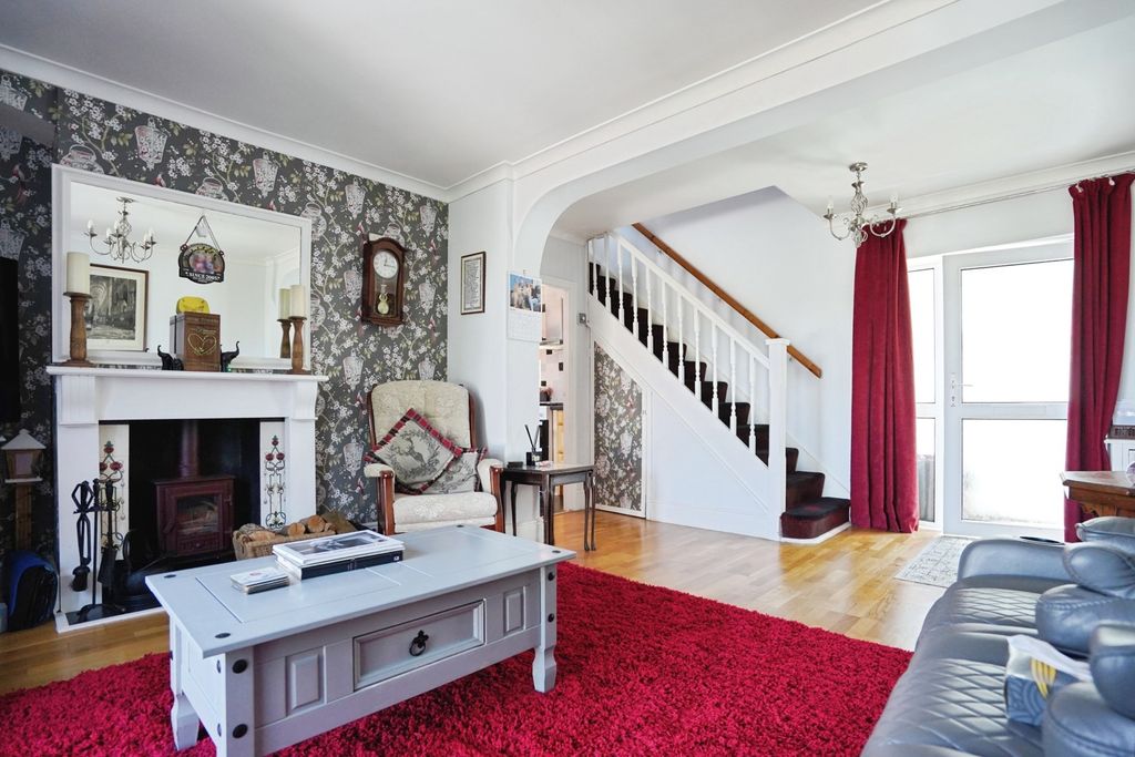 Property photo 2 of 37 Pbox-Img.Jpg