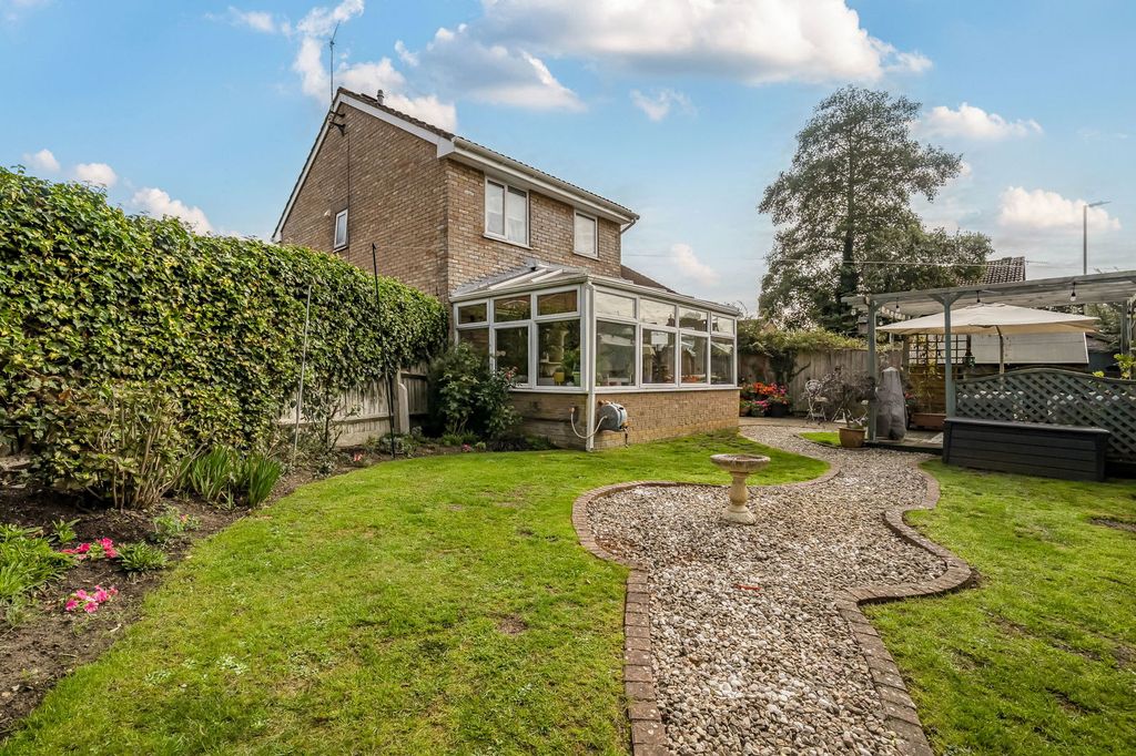 Property photo 2 of 19