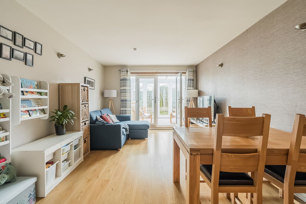 Property photo 2 of 25 Property Image 2