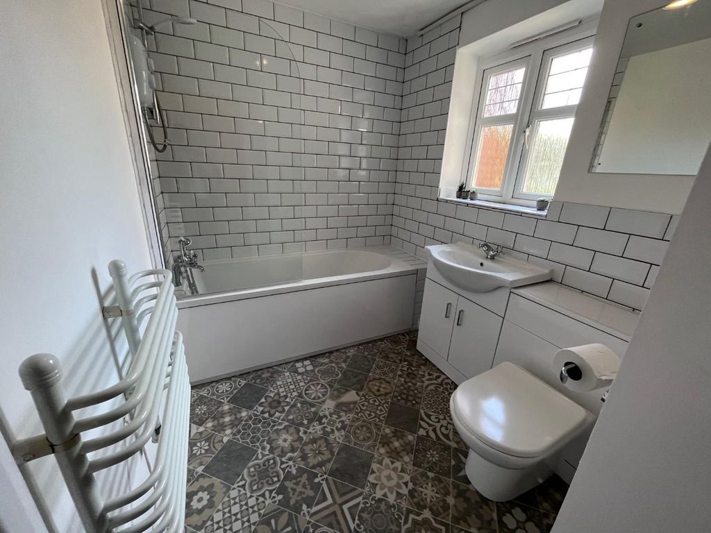 Property photo 3 of 12 3.Jpg