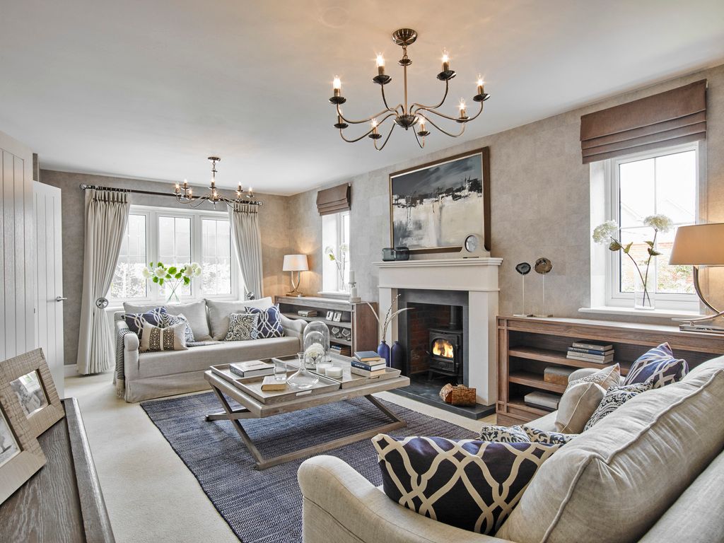 Property photo 3 of 11 2161000-54