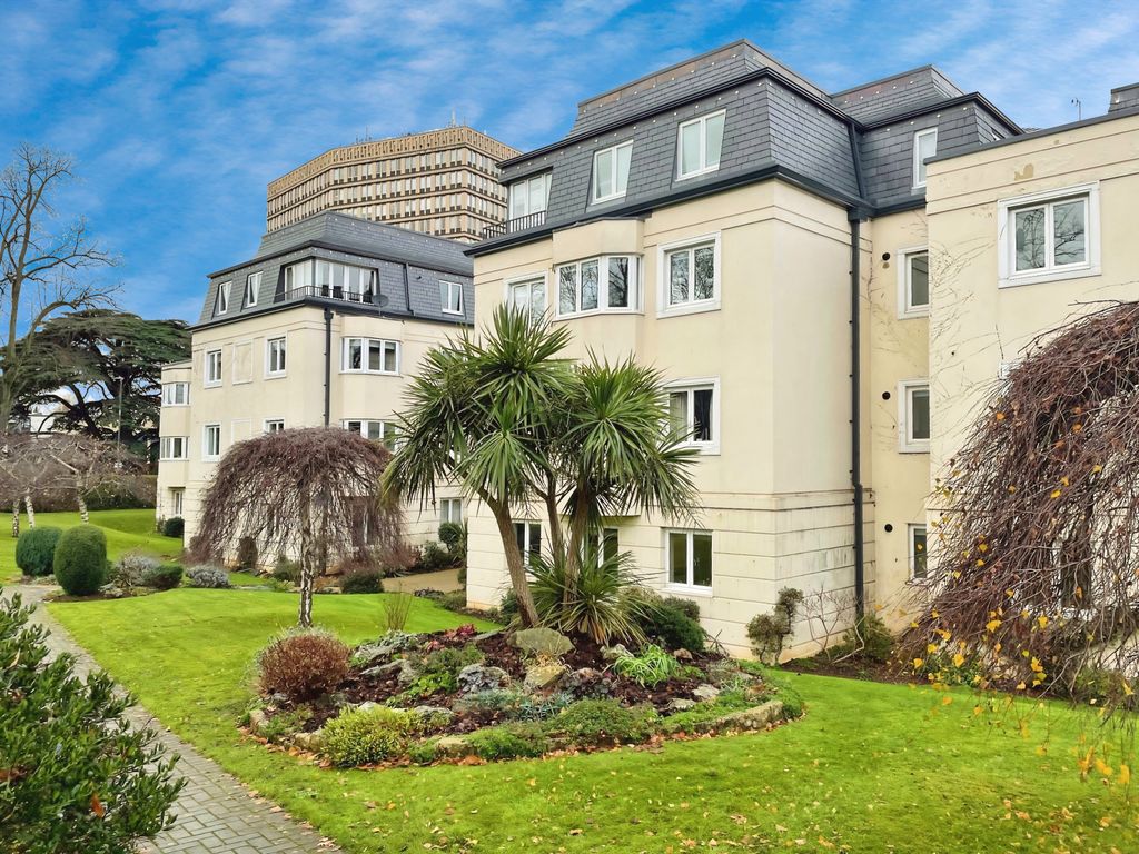 Property photo 1 of 13 190Fab24-3