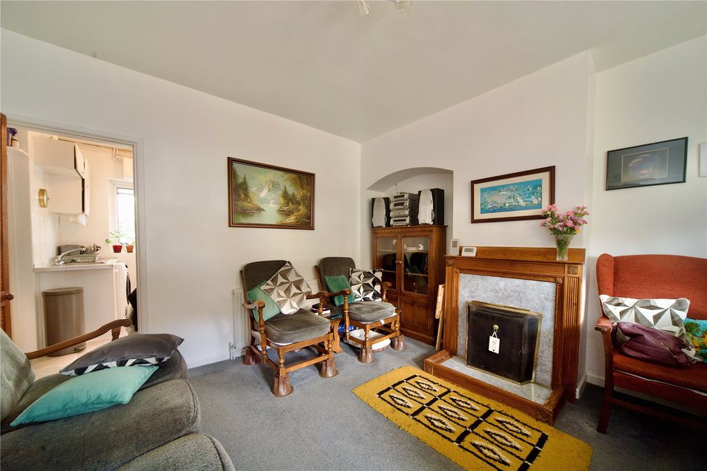 Property photo 3 of 21 Picture No. 25