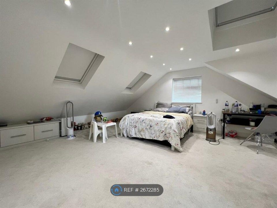 Property photo 2 of 7