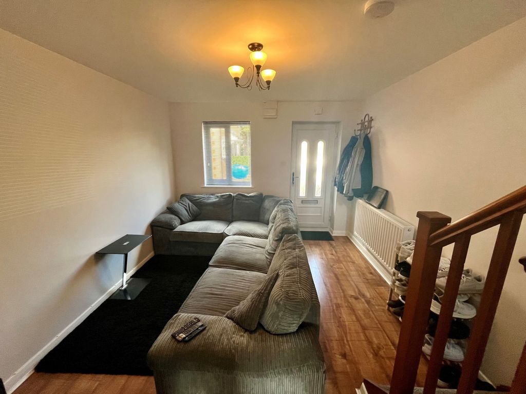 Property photo 3 of 10 2