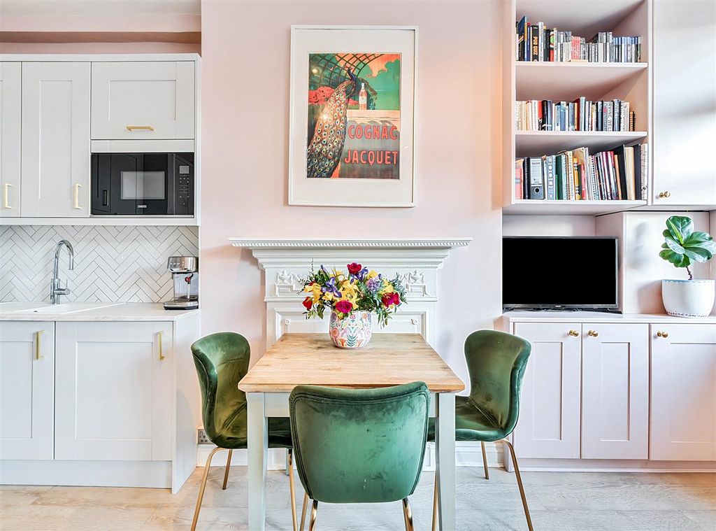 Property photo 3 of 14 18841754 (6).Jpg