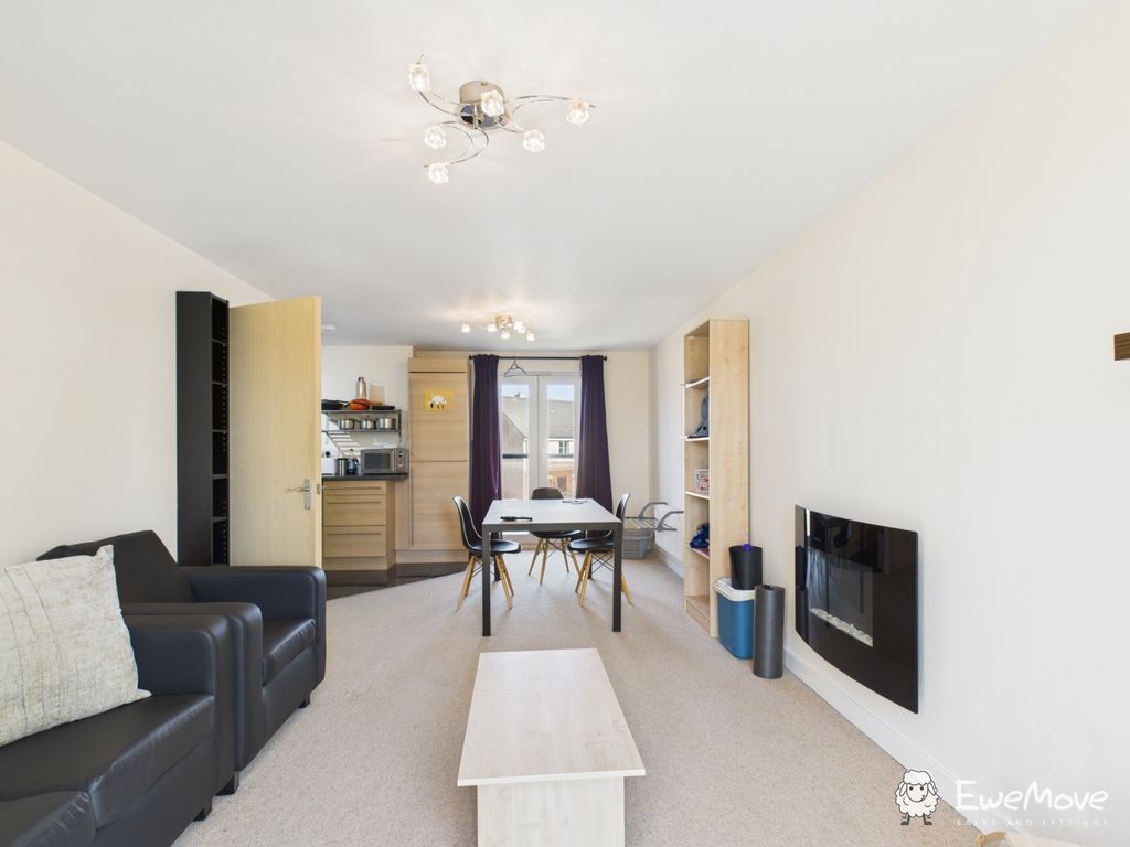 Property photo 2 of 7 Cam02899G0-Pr0052-Still007