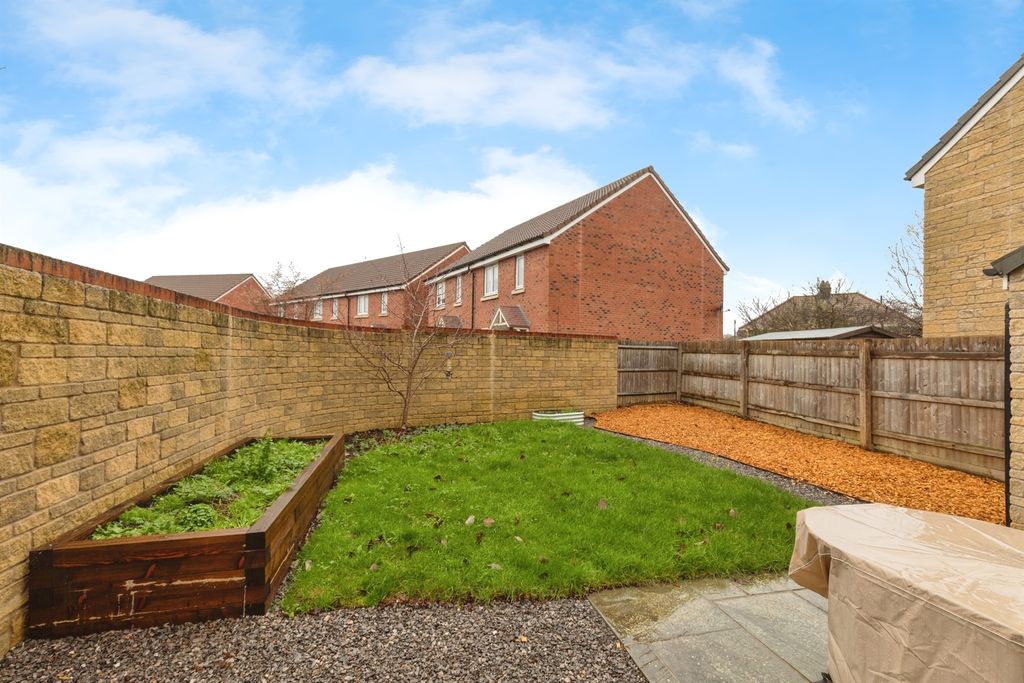 Property photo 3 of 18